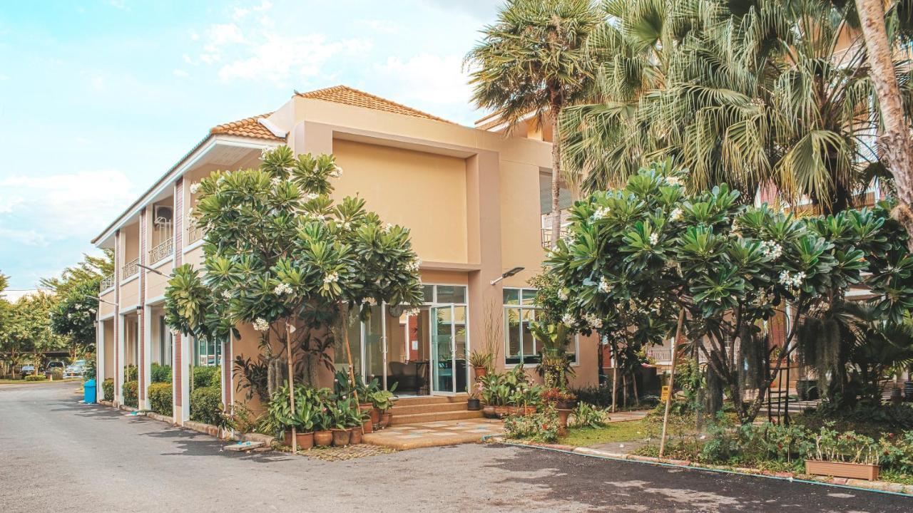 Nattidaplace Hotel Chiangmai Chiang Mai Exterior foto